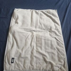 UGG Cozy Fleece Pillow Case